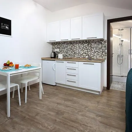 Apartment Centrally Located Seagull